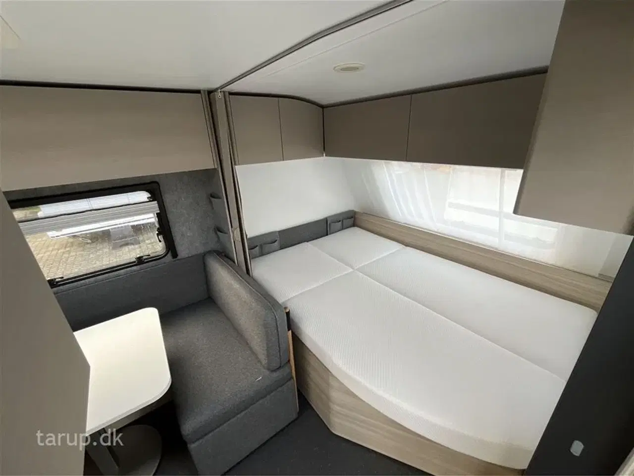 Billede 10 - 2025 - Adria Altea 552 PK   Dobbeltseng, 2 køjer, rundsiddegruppe, blæservarme, el-gulvvarme, myggenetsdør, Adria Smartbox