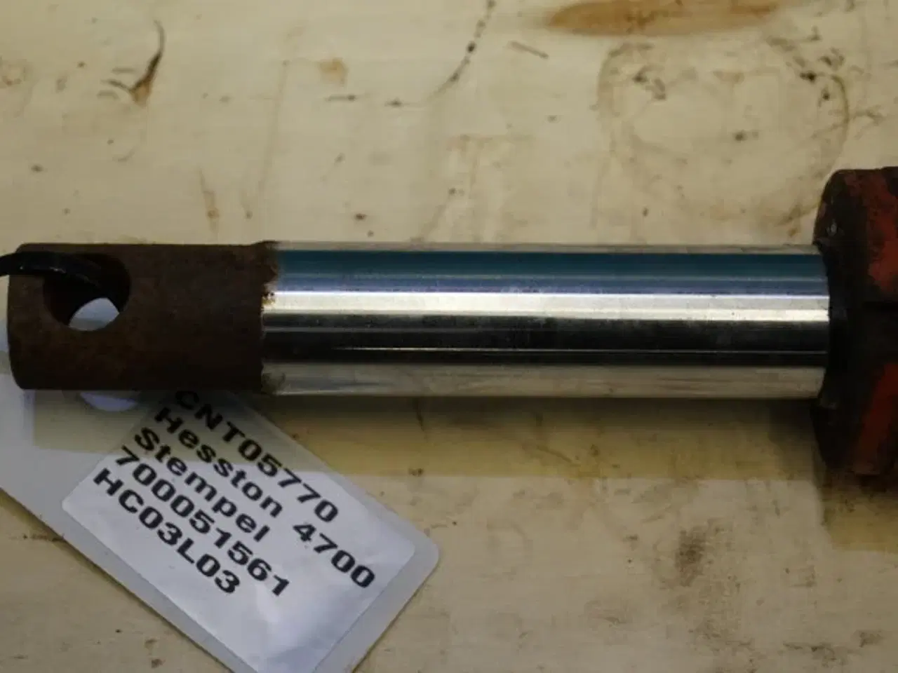 Billede 5 - Hesston 4700 Cylinder 700051561