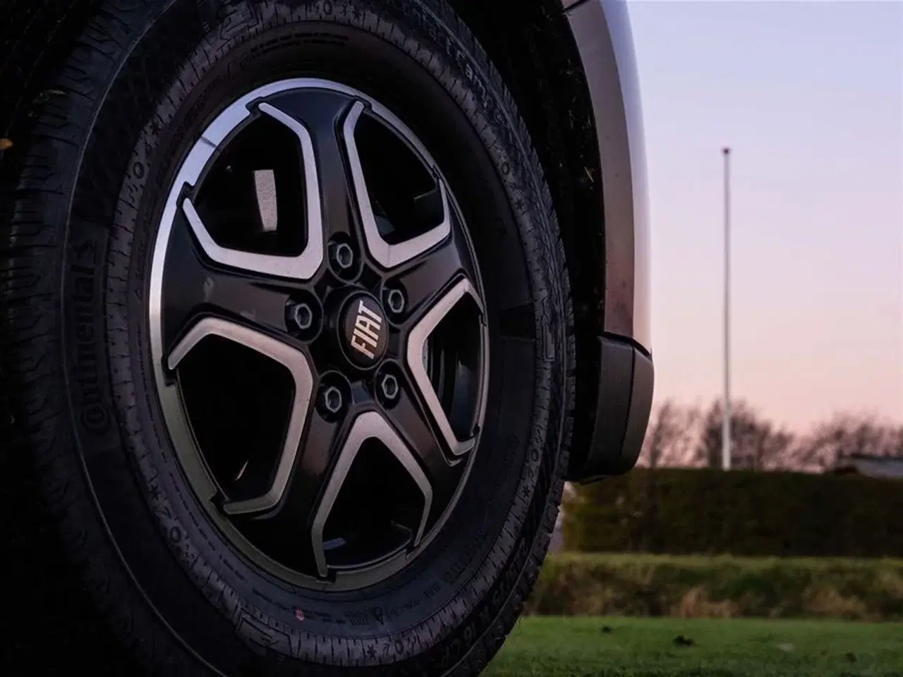 Billede 29 - 2026 - Knaus Boxlife 600 ME Platinum Selection   van under 6 meter med langsgående seng