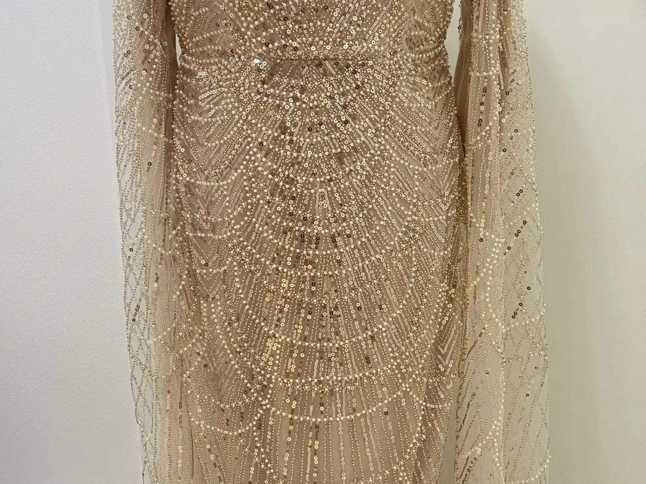 Billede 5 - Smuk Gallakjole NY