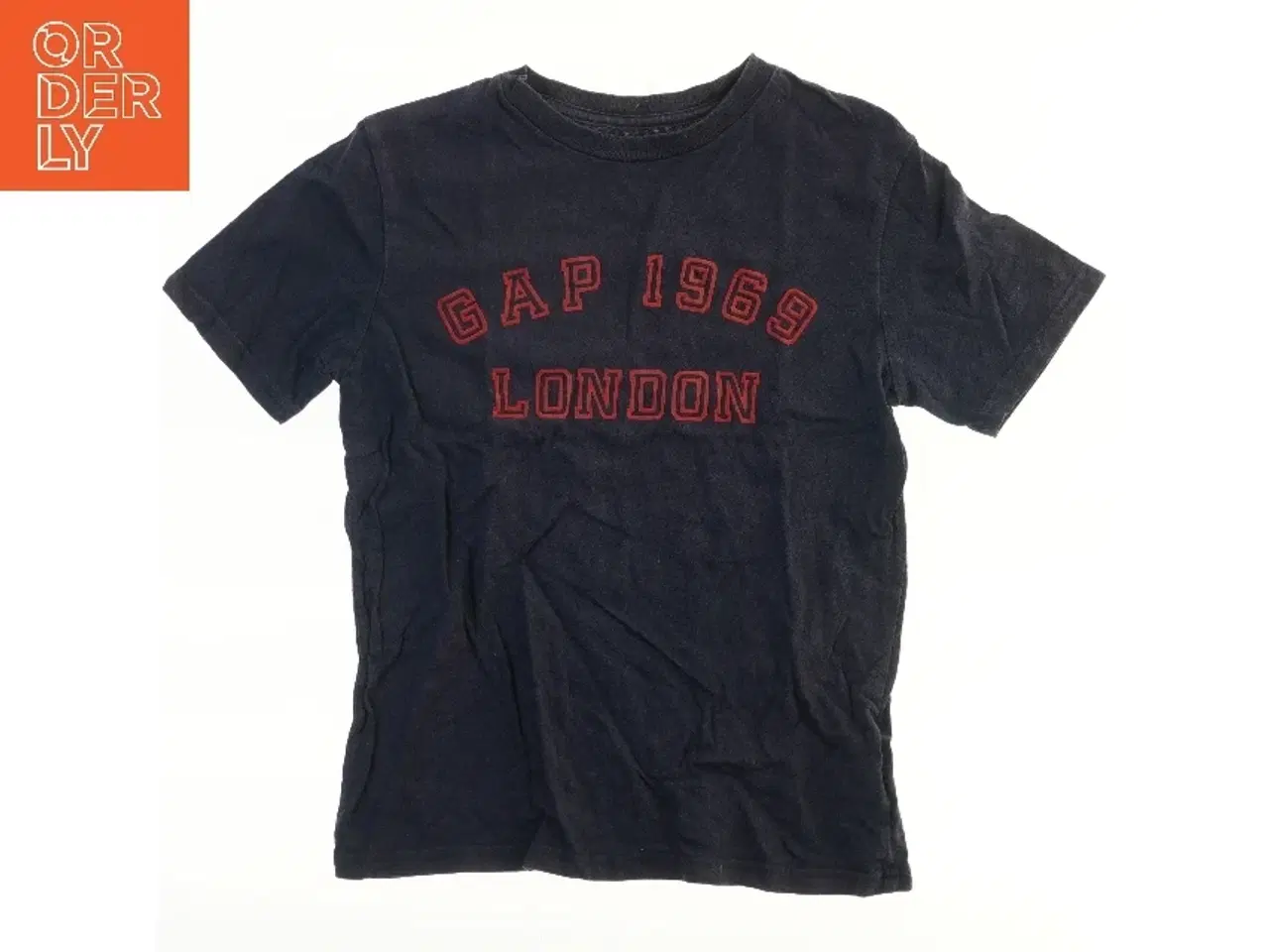 Billede 1 - T-shirt med tekst fra Gap (str. 128)