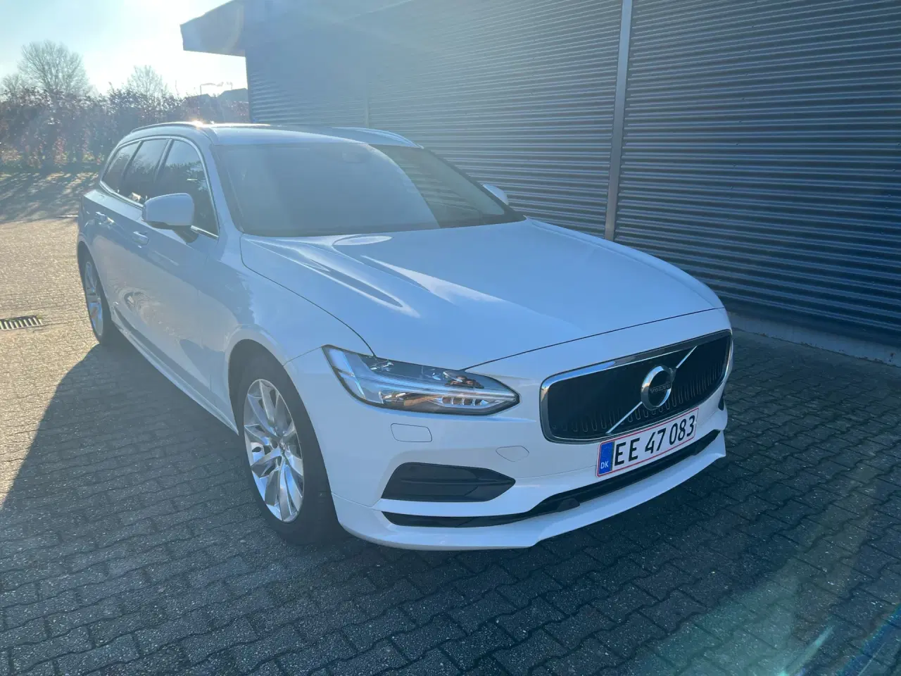 Billede 1 - Volvo V90 2,0 D4 Momentum 190HK Stc 8g Aut.