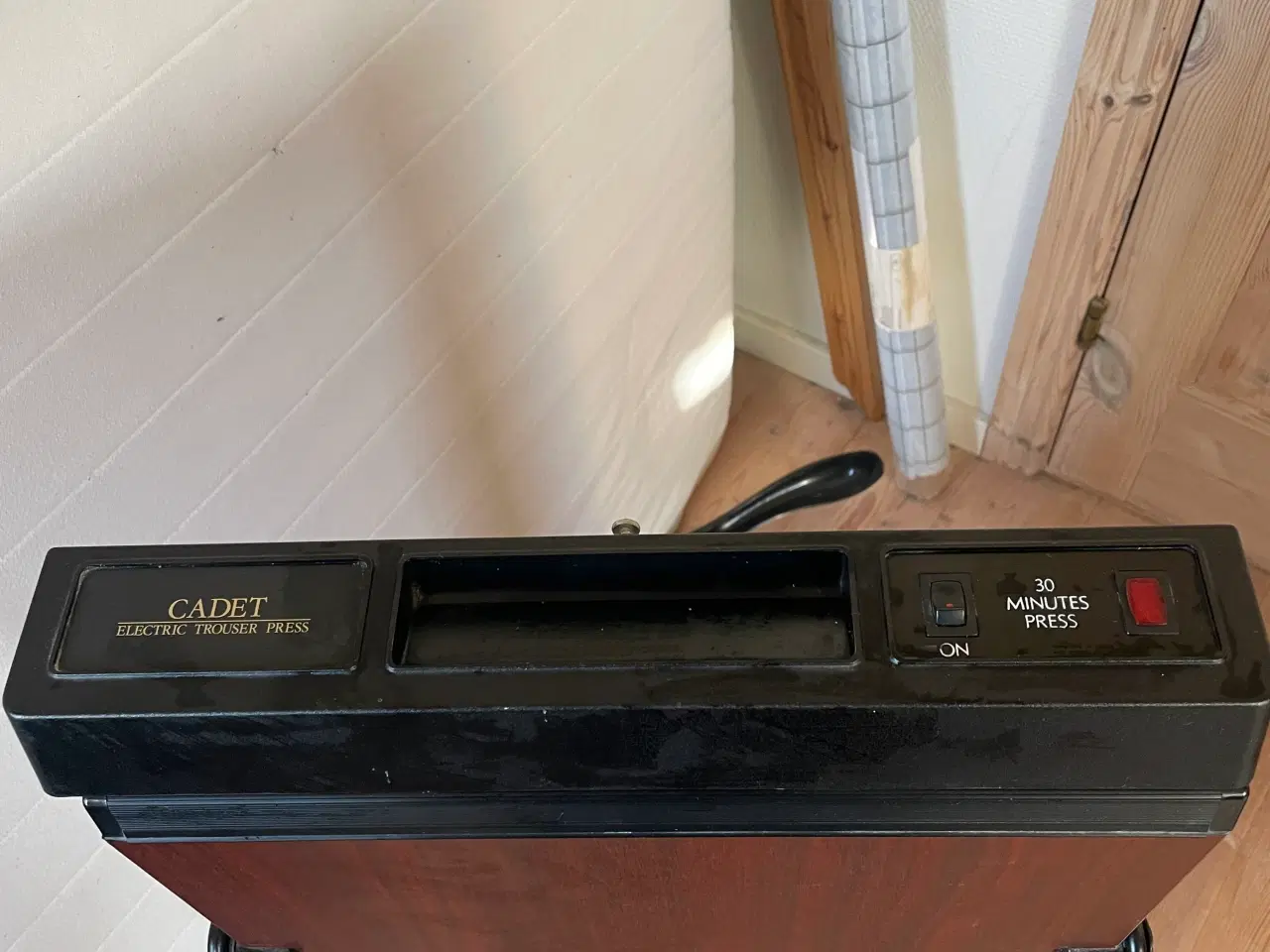 Billede 2 - Cadet buksepresser i fin stand