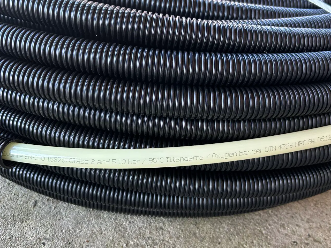 Billede 2 - Pex slange ( Rør iRør) 15 mm Wavin. 