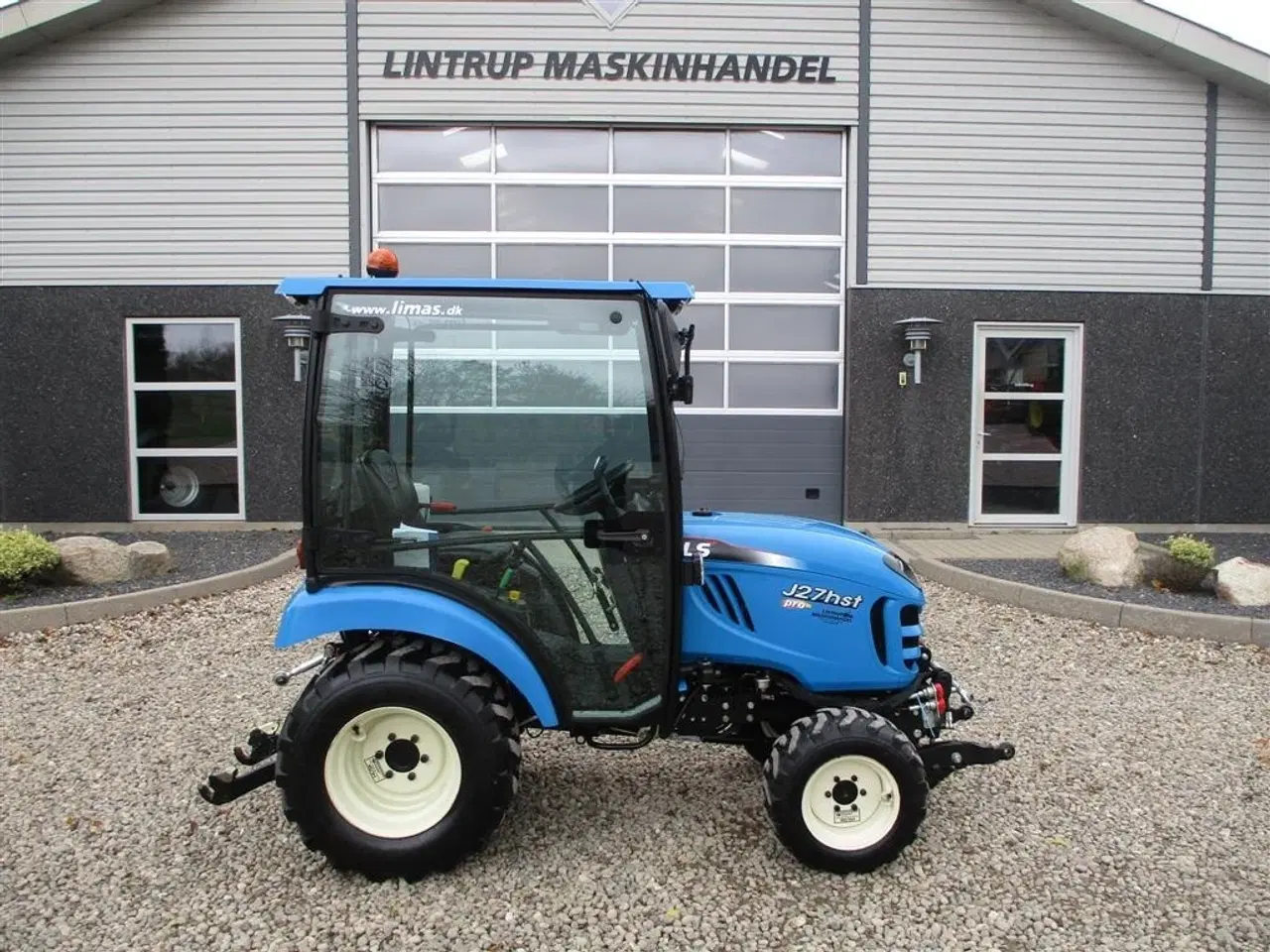 Billede 7 - LS J27 HST Med kabine, frontlift og frontPTO