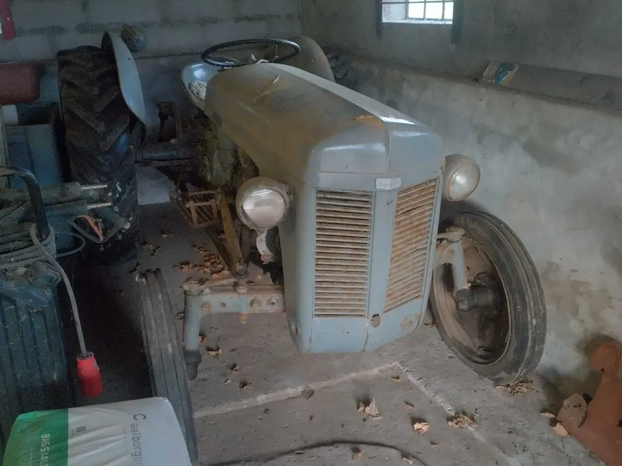 Billede 1 - Grå Ferguson 