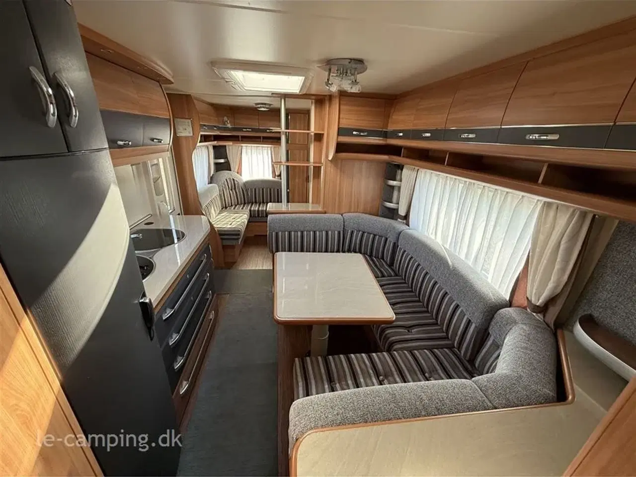 Billede 3 - 2011 - Hobby De Luxe 650 KMFe