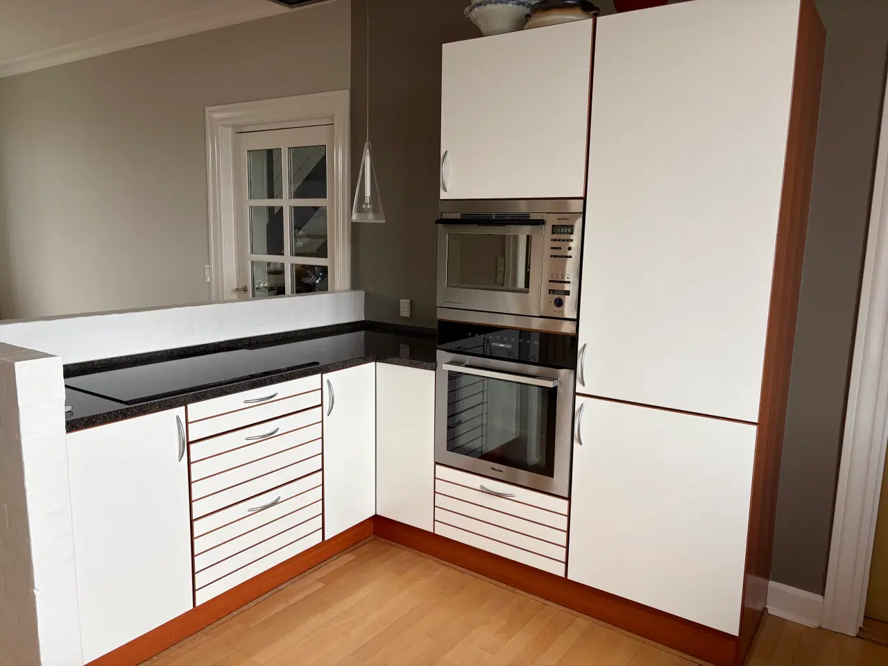 Billede 3 - Invita køkken komplet incl. Witt induktionskomfur