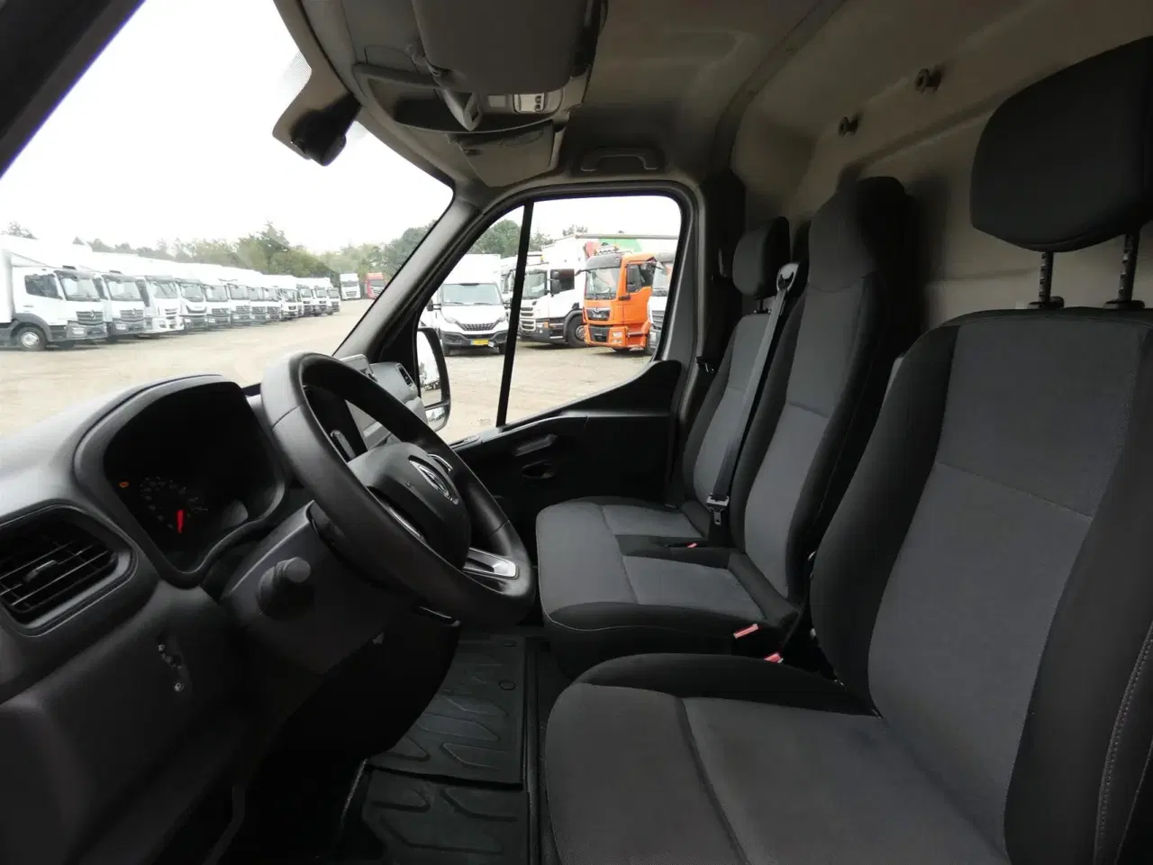 Billede 9 - Renault Master T35 L3H2 2,3 DCI TwinTurbo start/stop 150HK Van 6g