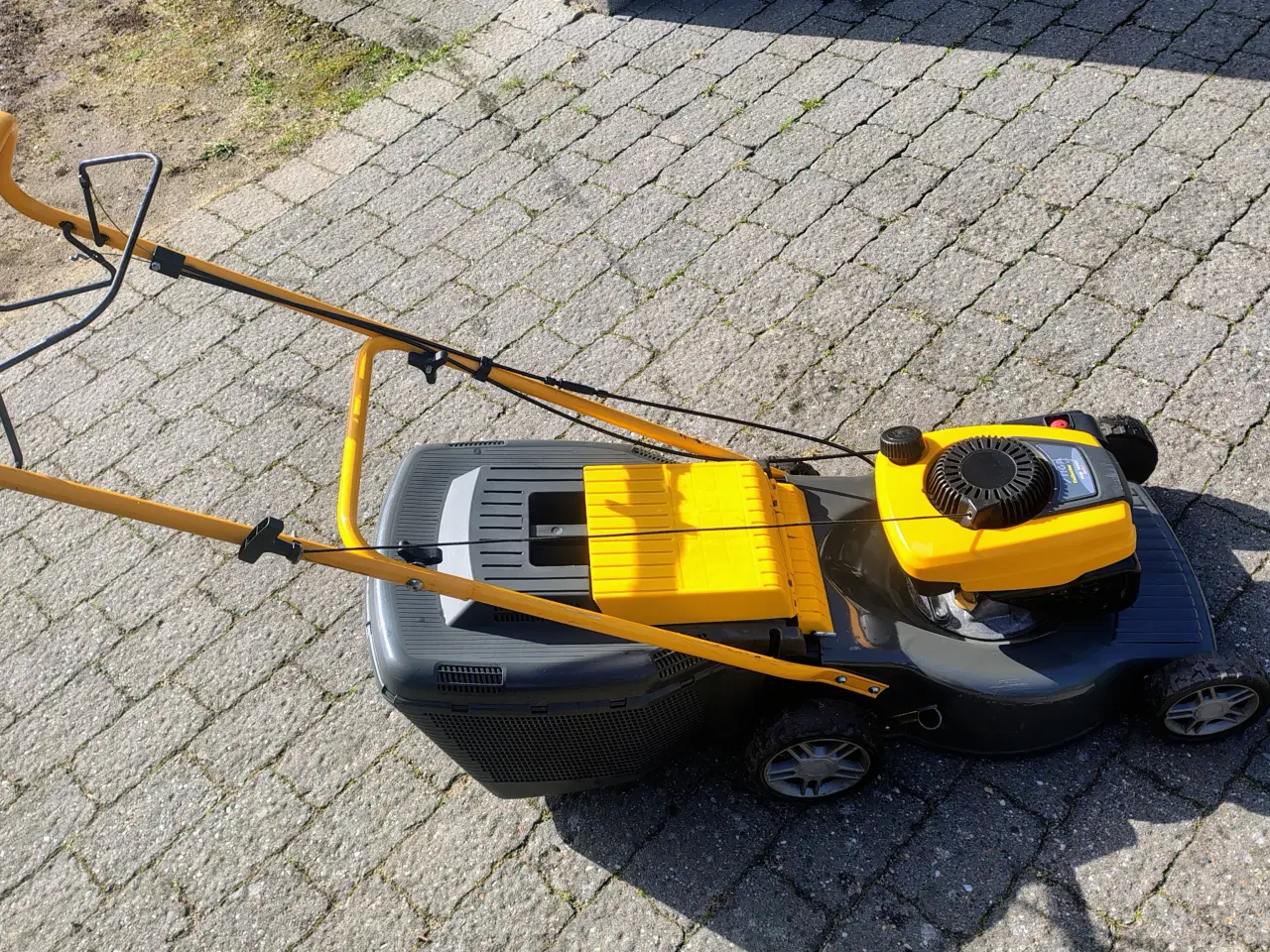 Billede 1 - Stiga plæneklipper 