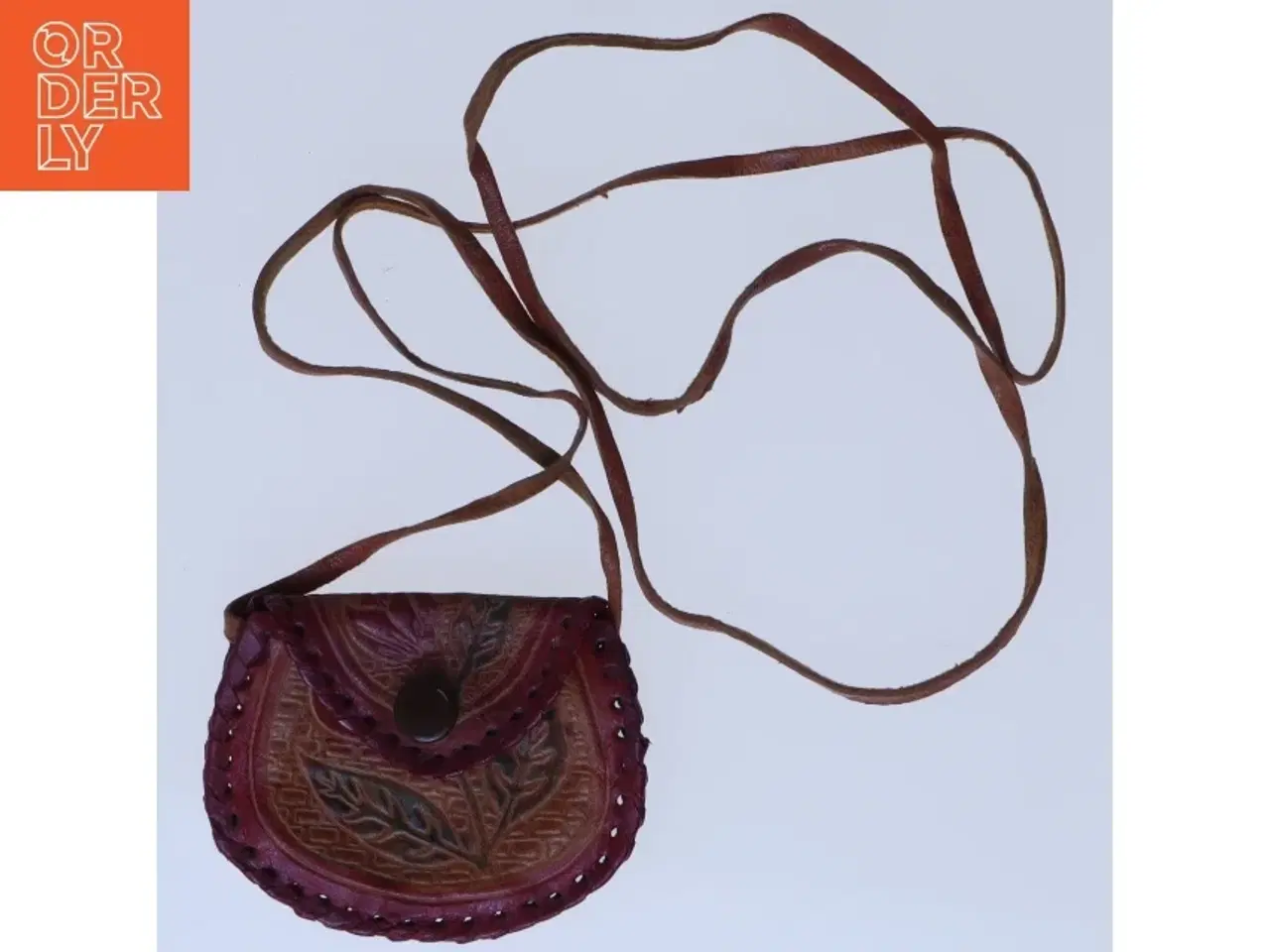 Billede 2 - Lille lædertaske med snøre (str. 7x6 cm)