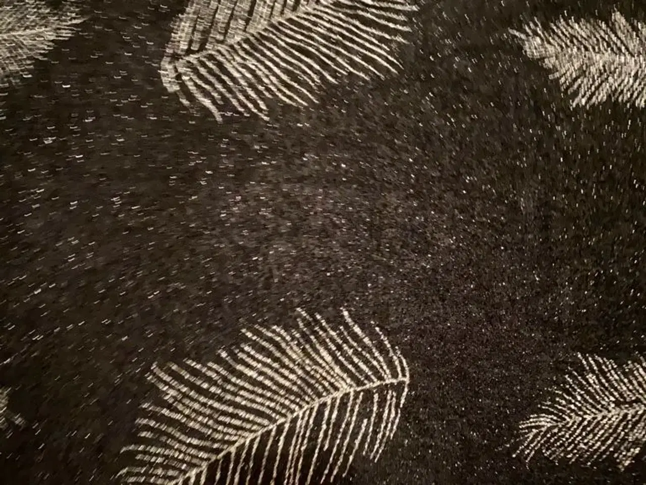 Billede 6 - Ubrugt sort velour sjal med glimmer