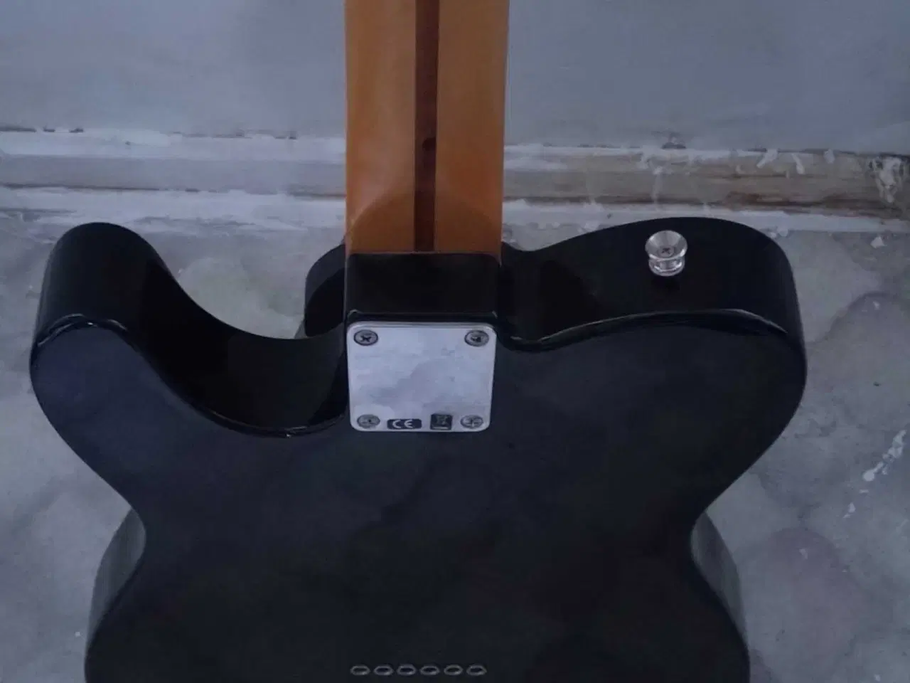 Billede 3 - God og vellydende elguitar 