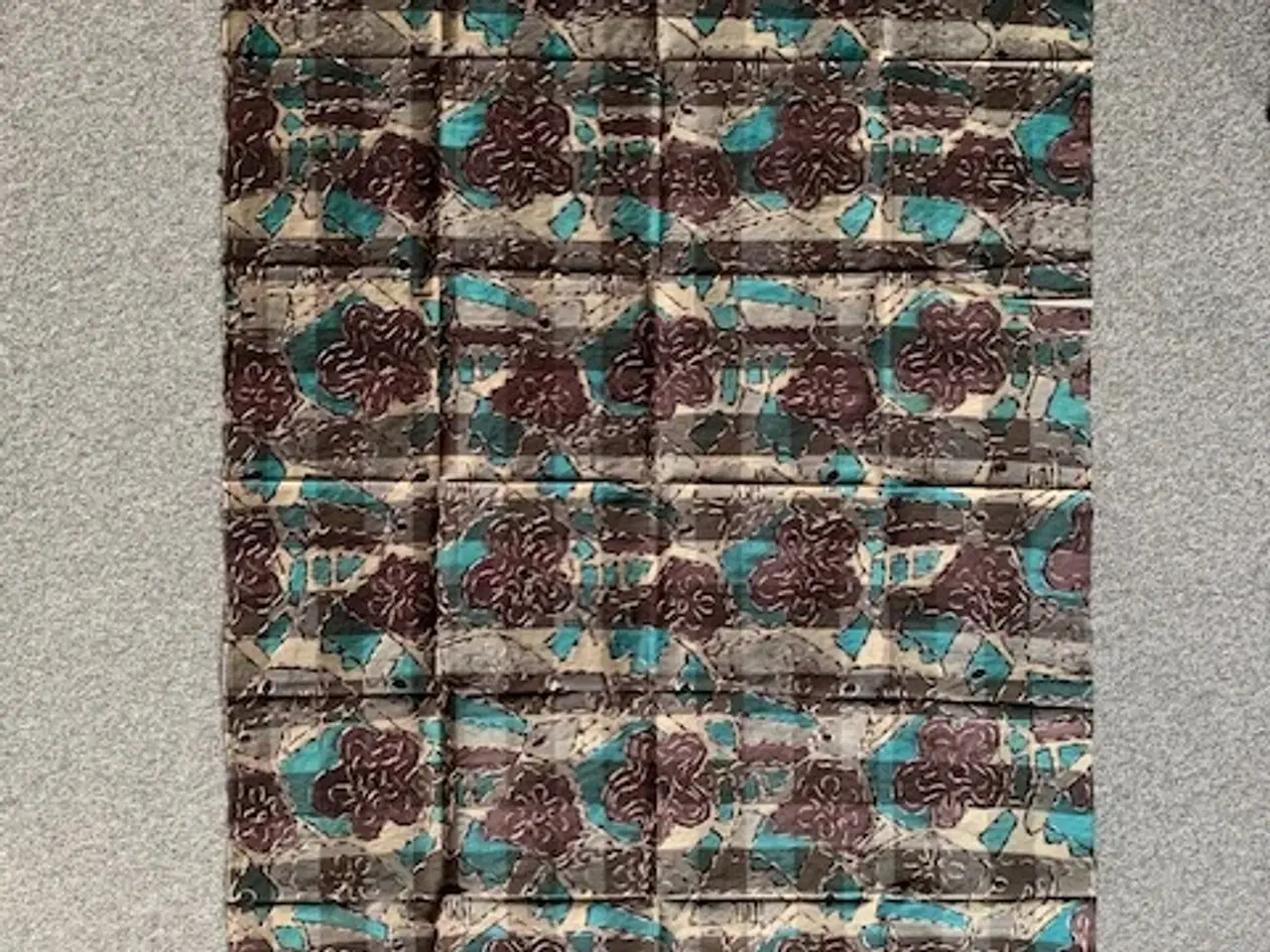 Billede 2 - Thaisilke i mørk bordeaux, turkis, brun og broderi