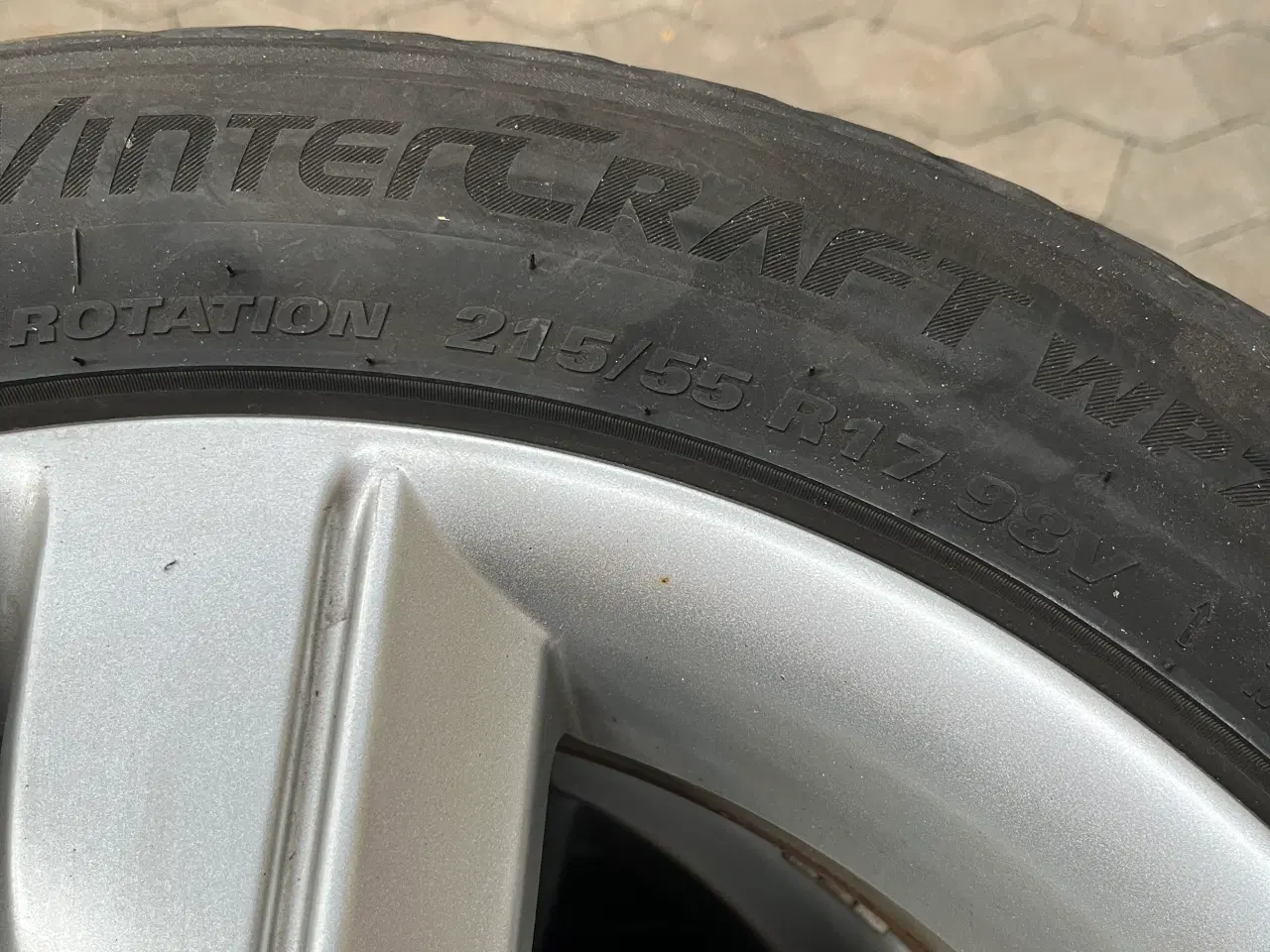 Billede 1 - Originale Hyundai kona Alufælge med vinterdæk