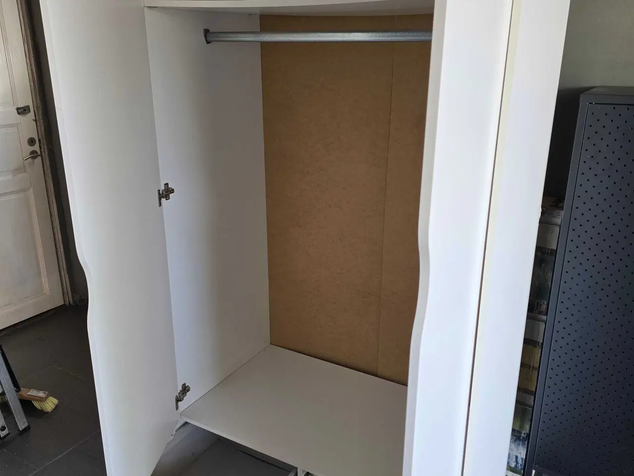 Billede 2 - Flot Garderobe