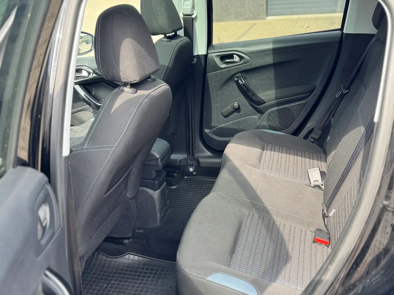 Billede 7 - Peugeot 208 1.2VTI 2015