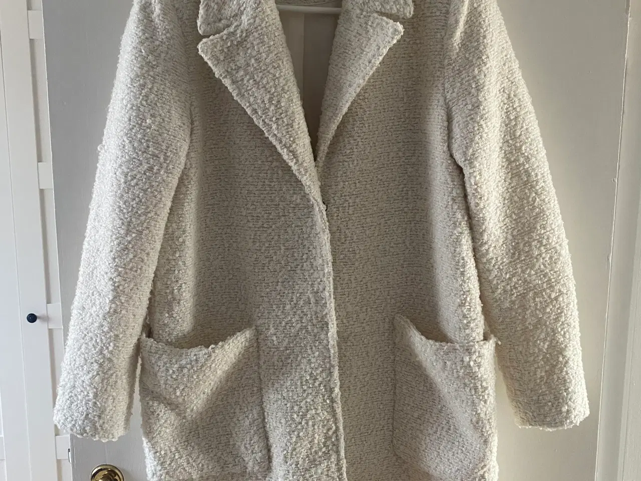 Billede 2 - Råhvid jakke fra vero moda