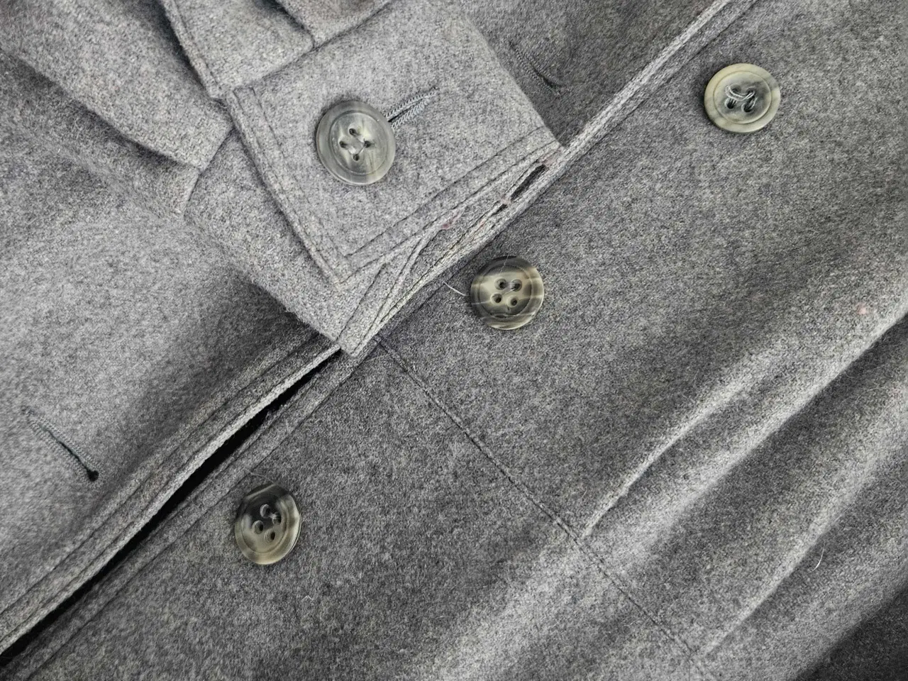 Billede 2 - Grå jakke/frakke