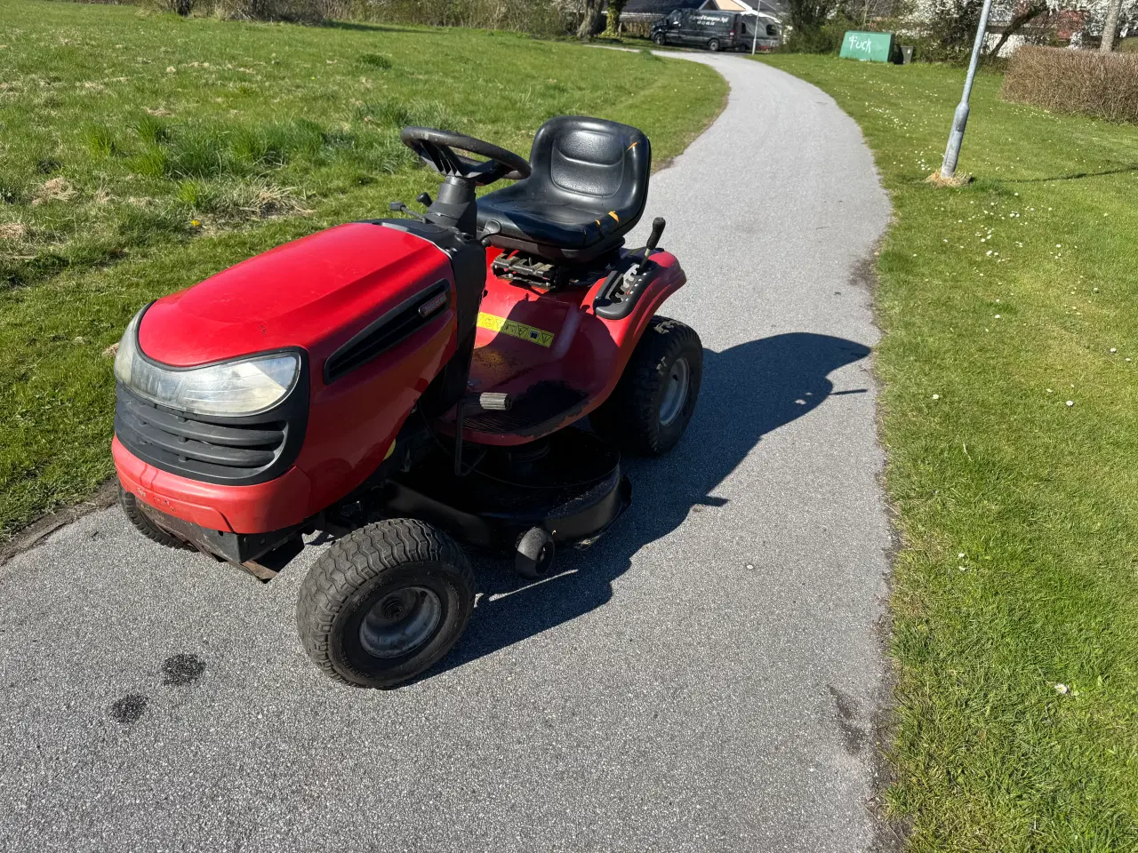 Billede 1 - Havetraktor. Jonsered LT2217A