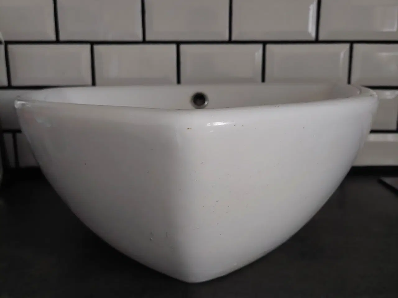 Billede 2 - Håndvask super flot model 