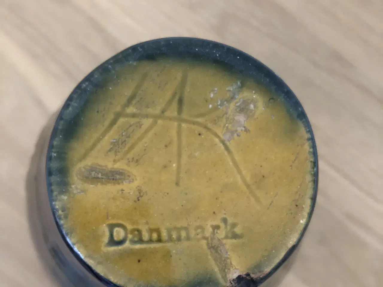 Billede 5 - Gl. Kahler vase