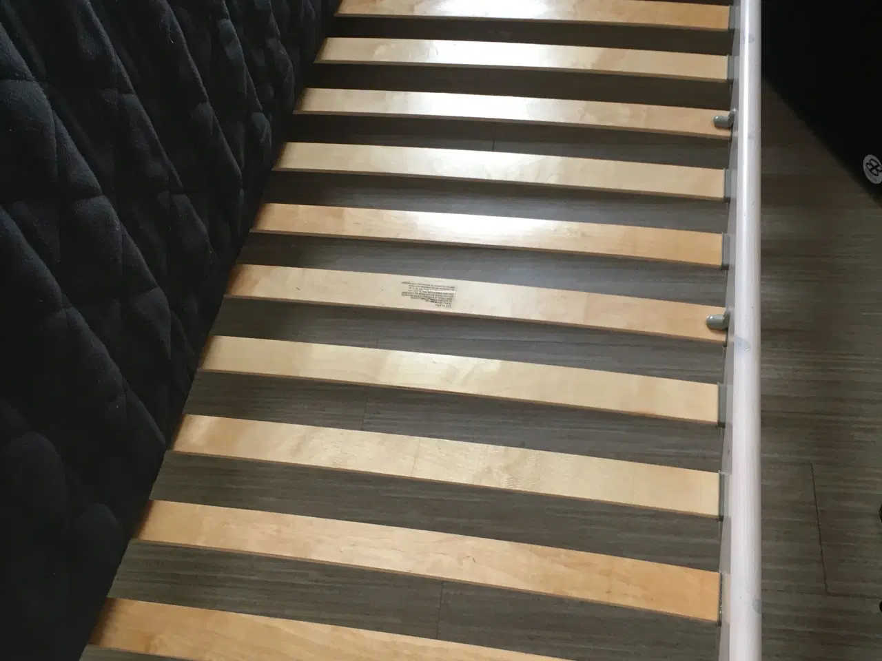 Billede 4 - FLEXA seng med lamelbund og madras 