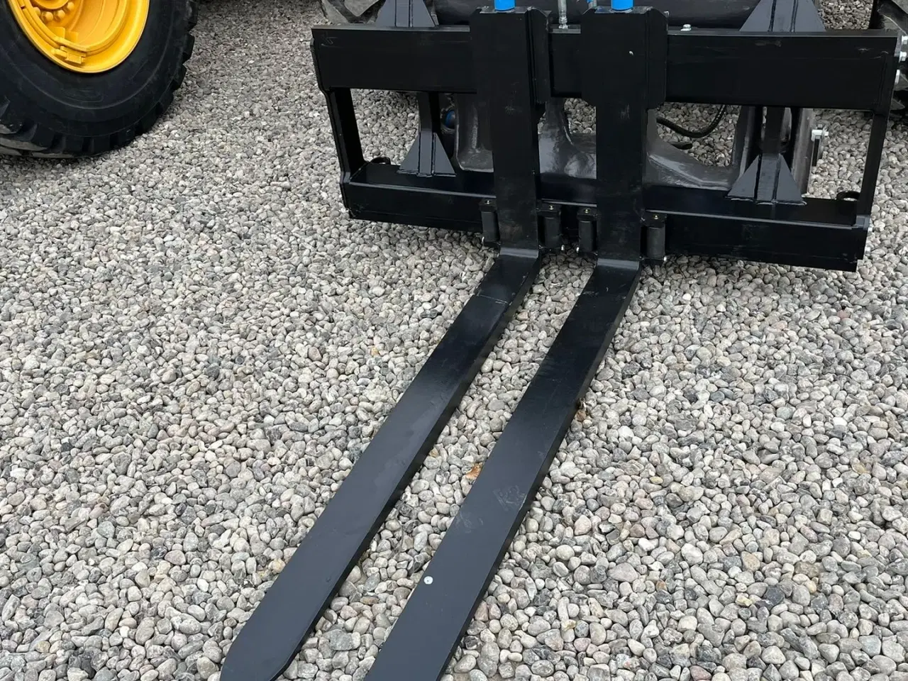 Billede 2 - Volvo Pallegafler Hydraulisk 5Tons pallegafler med Volvoskifte, hydraulisk gaffelflyt og 1,5m slæde