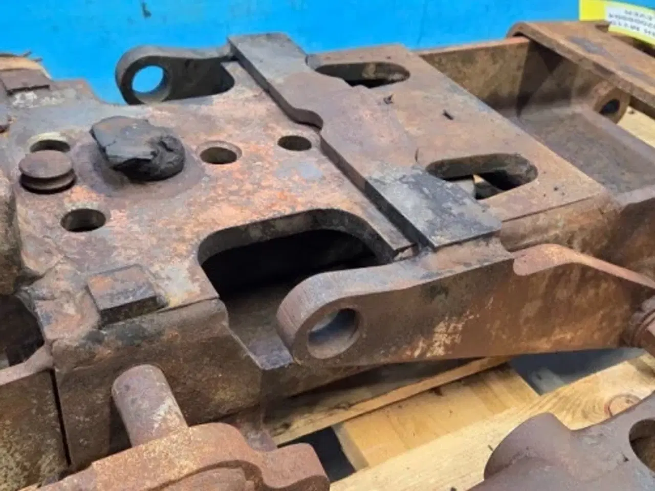 Billede 17 - New Holland M115 Hitch Træk Kit 82012769