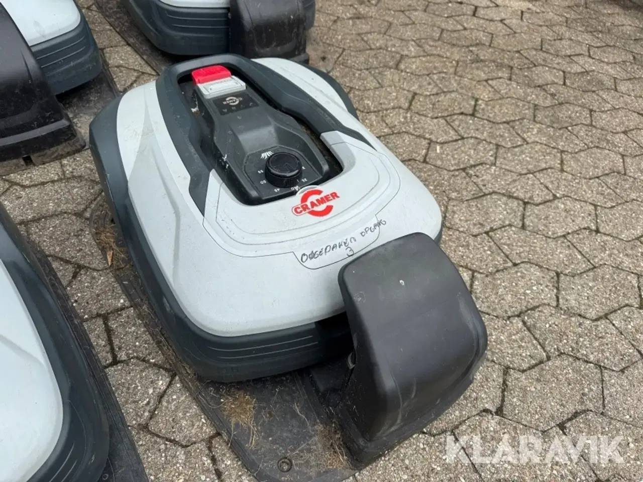 Billede 10 - Robotplæneklipper Cramer med ladestander