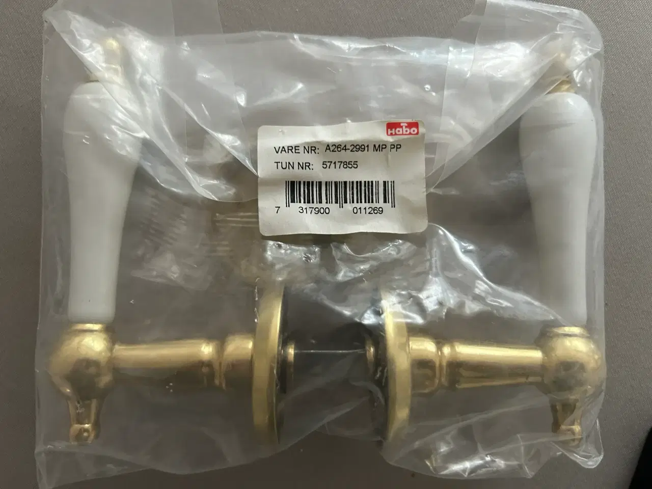 Billede 2 - 7 stk Dørhåndtag messing med hvid lakeret træ