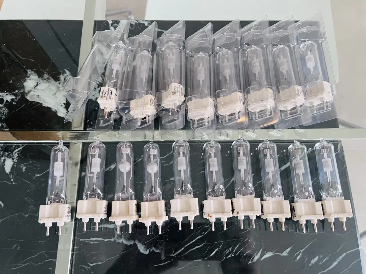 Billede 1 - 14 stk. G12 Philips MASTERColour CDM-T, 70W/830 UV