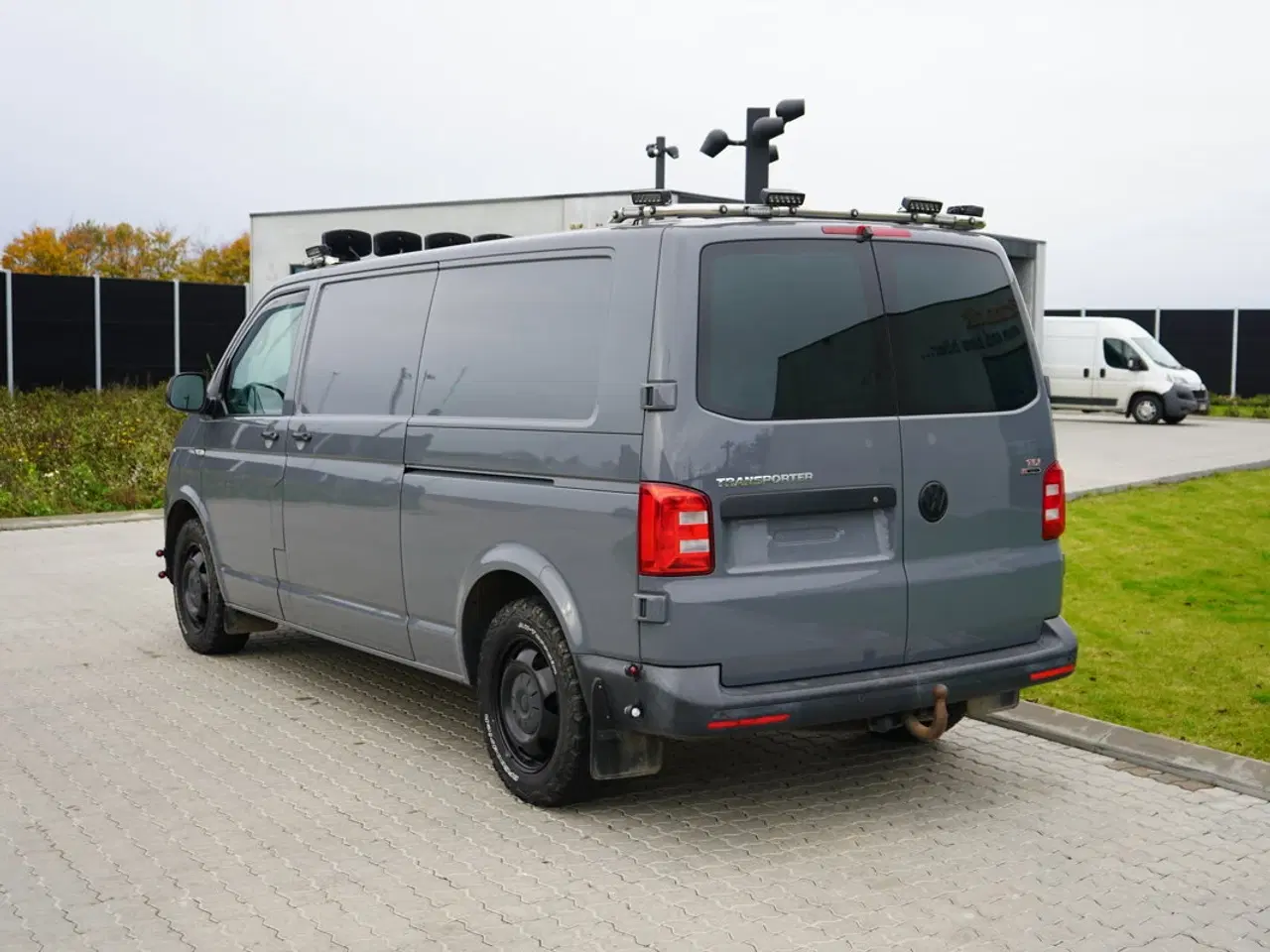 Billede 2 - VOLKSWAGEN TRANSPORTER 2.0 TDI 204 KASSEVOGN LANG