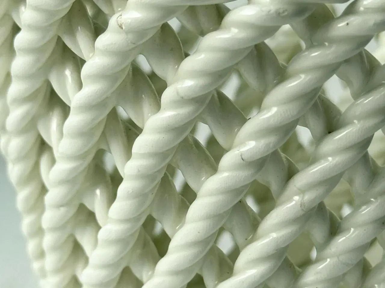 Billede 8 - Urtepotteskjuler, snoet porcelæn, NB