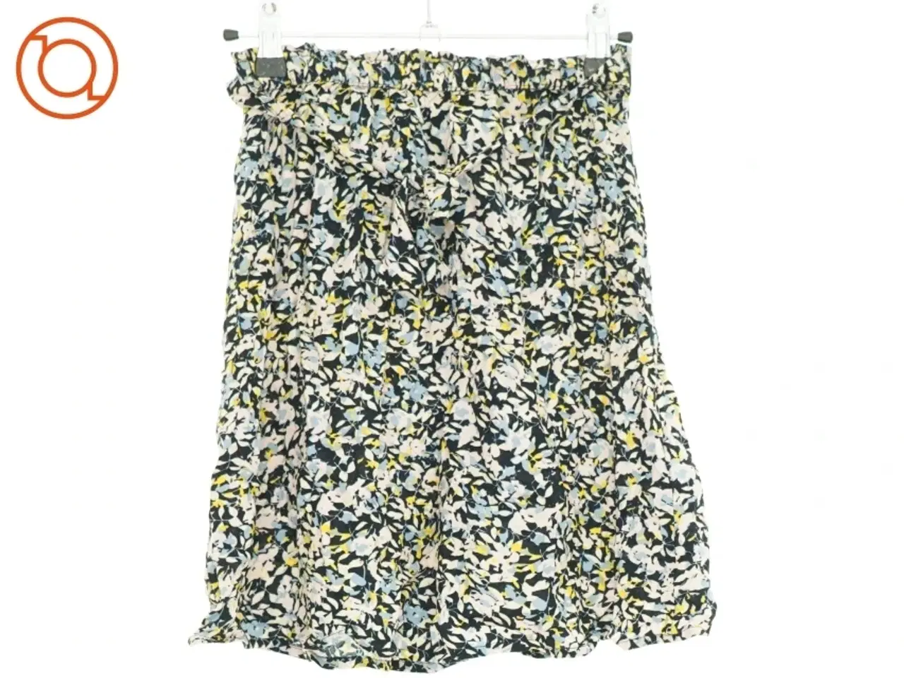 Billede 1 - Nederdel fra Name It (str. 128 cm)