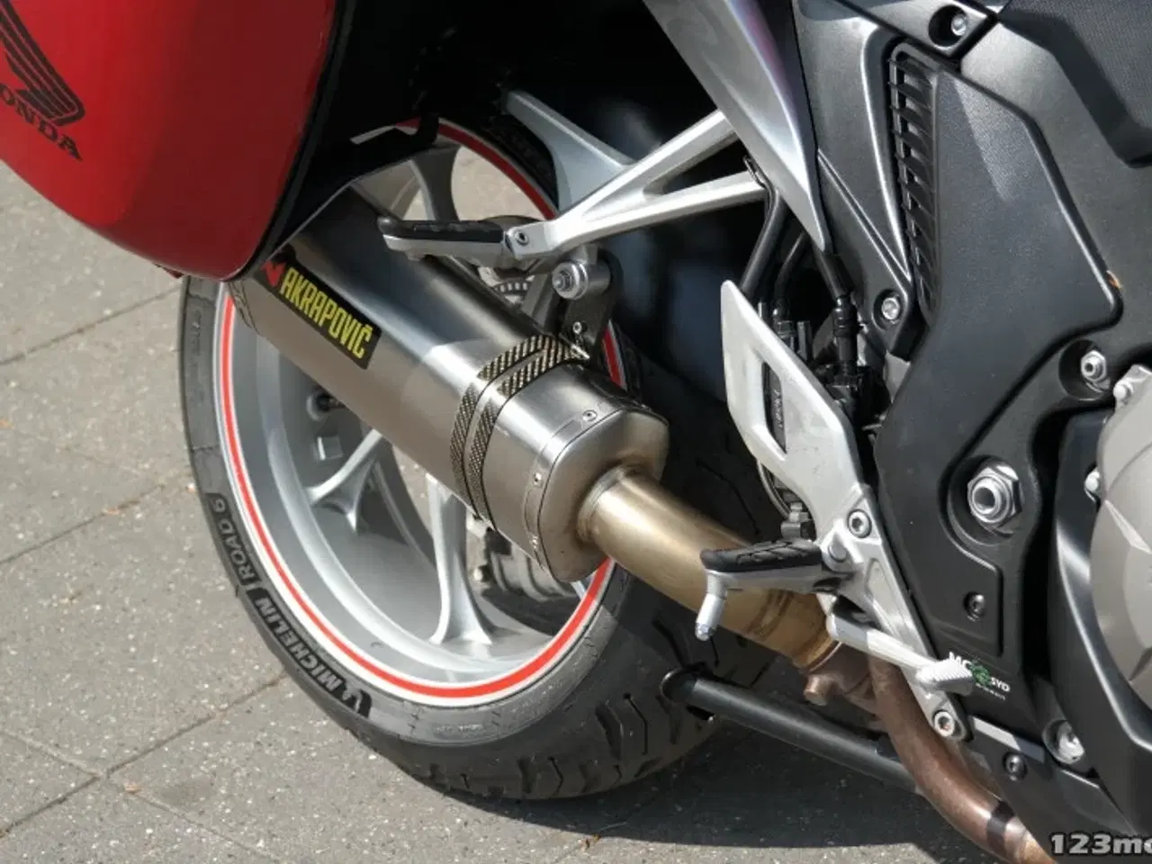 Billede 9 - Honda VFR 1200 F MC-SYD       BYTTER GERNE