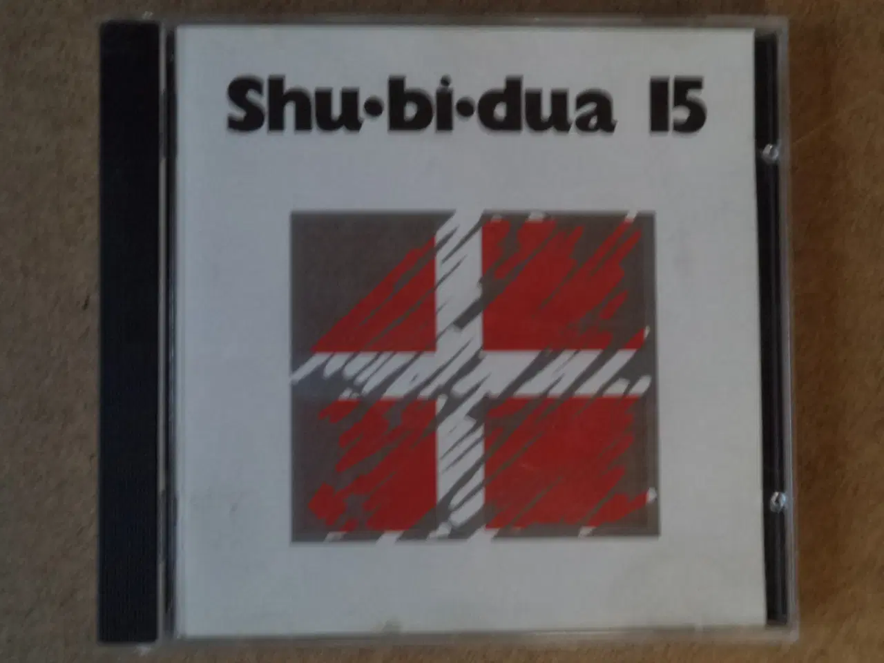 Billede 1 - Shu-Bi-Dua ** 15                                  