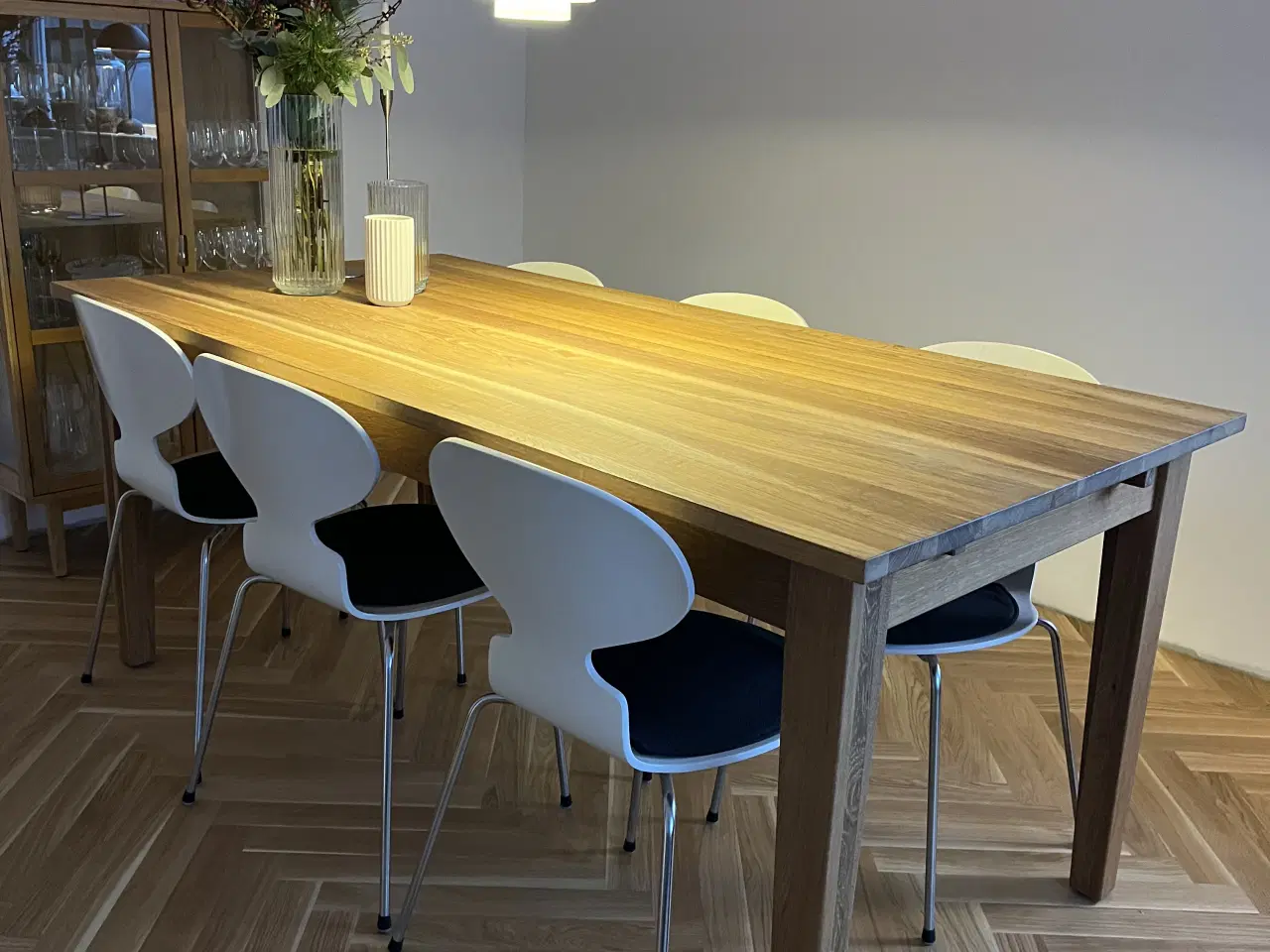 Billede 2 - Spisebord i olieret eg