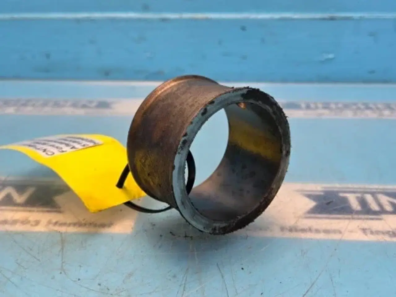 Billede 2 - Ford 8260 Afstandsstykke 5160345