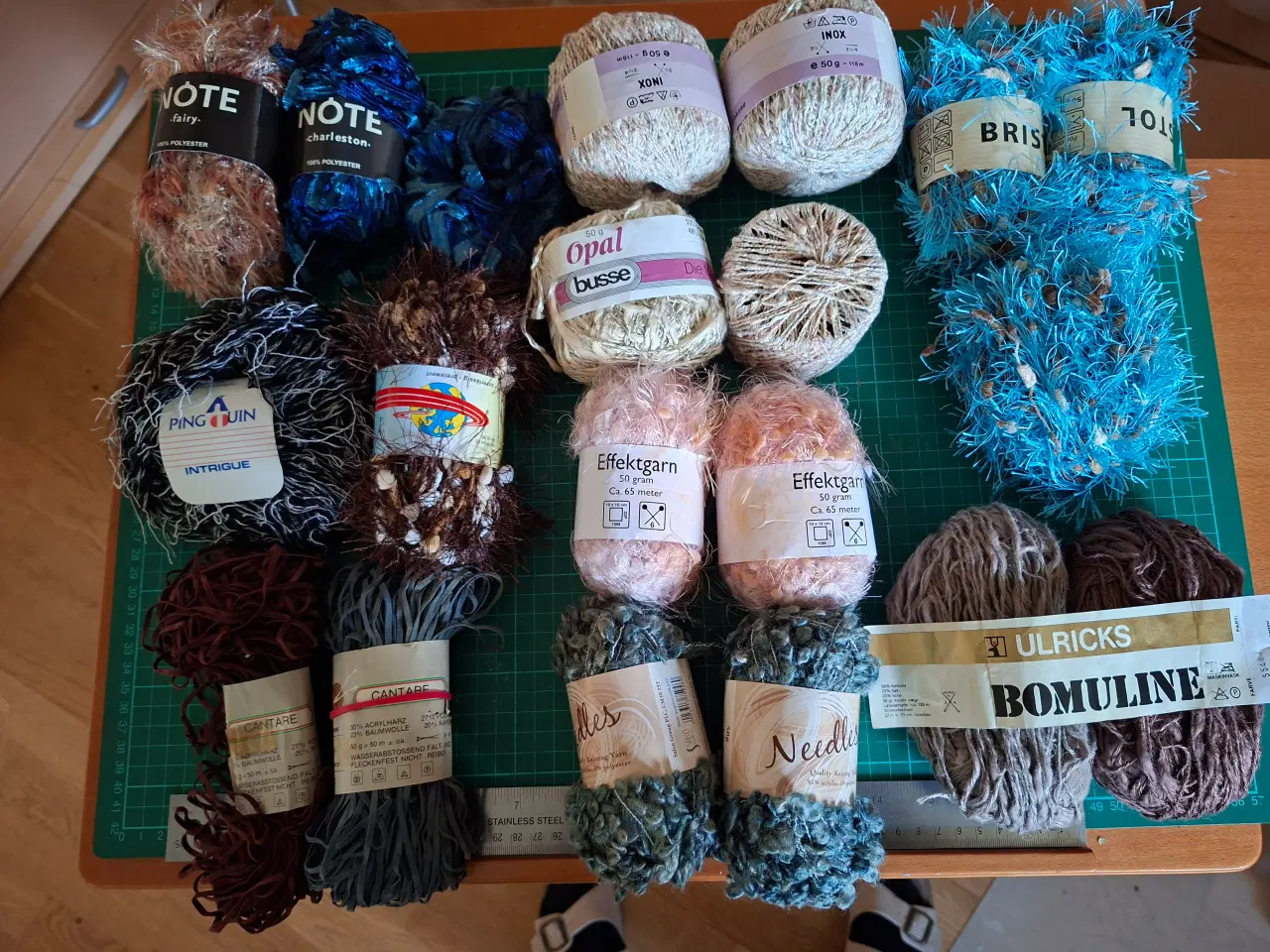 Billede 3 - Diverse garner sælges