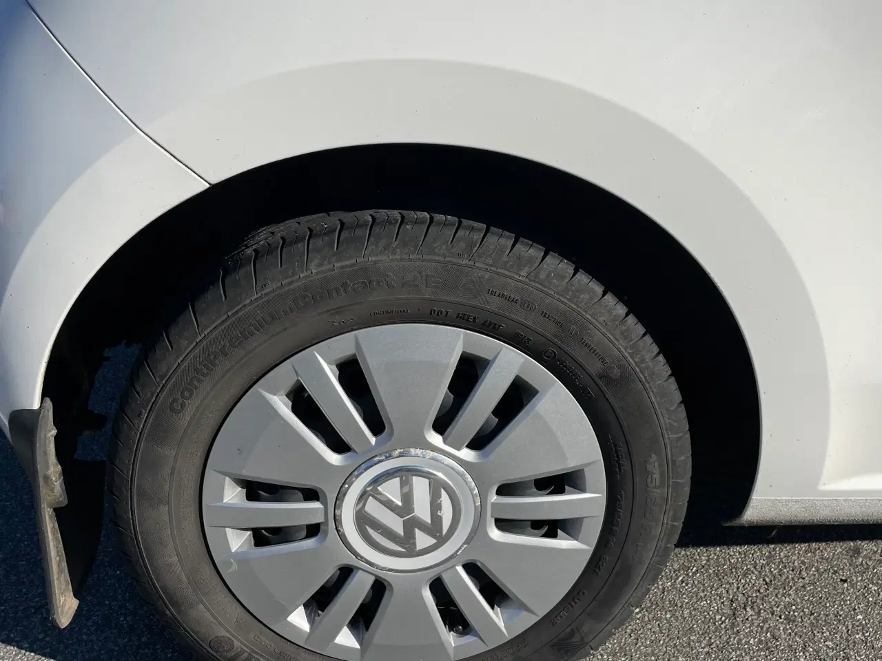 Billede 19 - VW up - lavt km tal