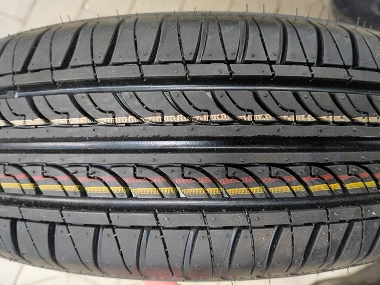 Billede 2 - 145/70 R13 4x100 ET30 74N komplet