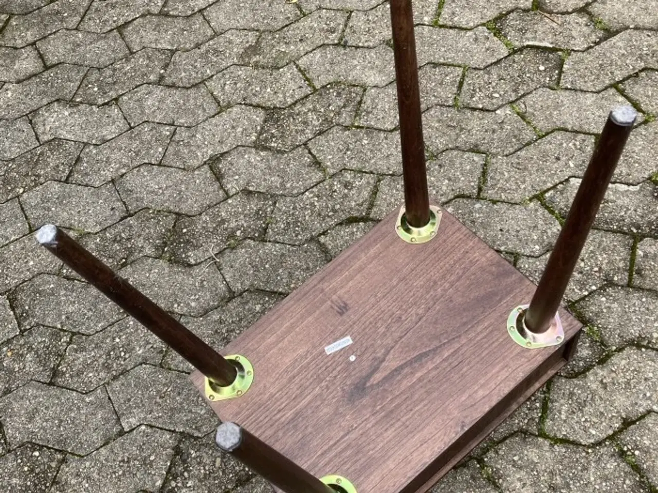 Billede 3 - Sofabord med skuffe – mørkt træ