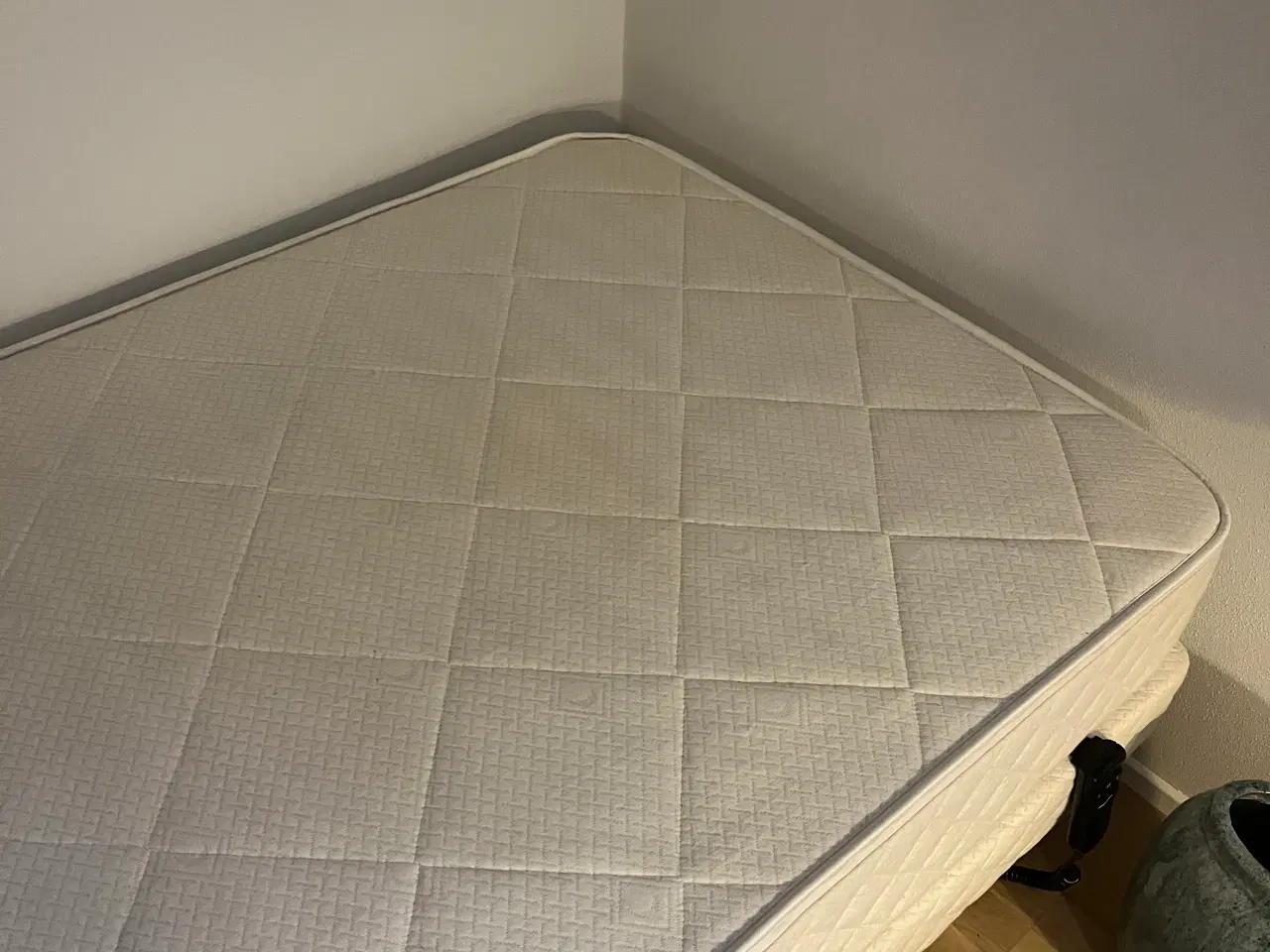 Billede 2 - Seng med elevation (Nocturne)