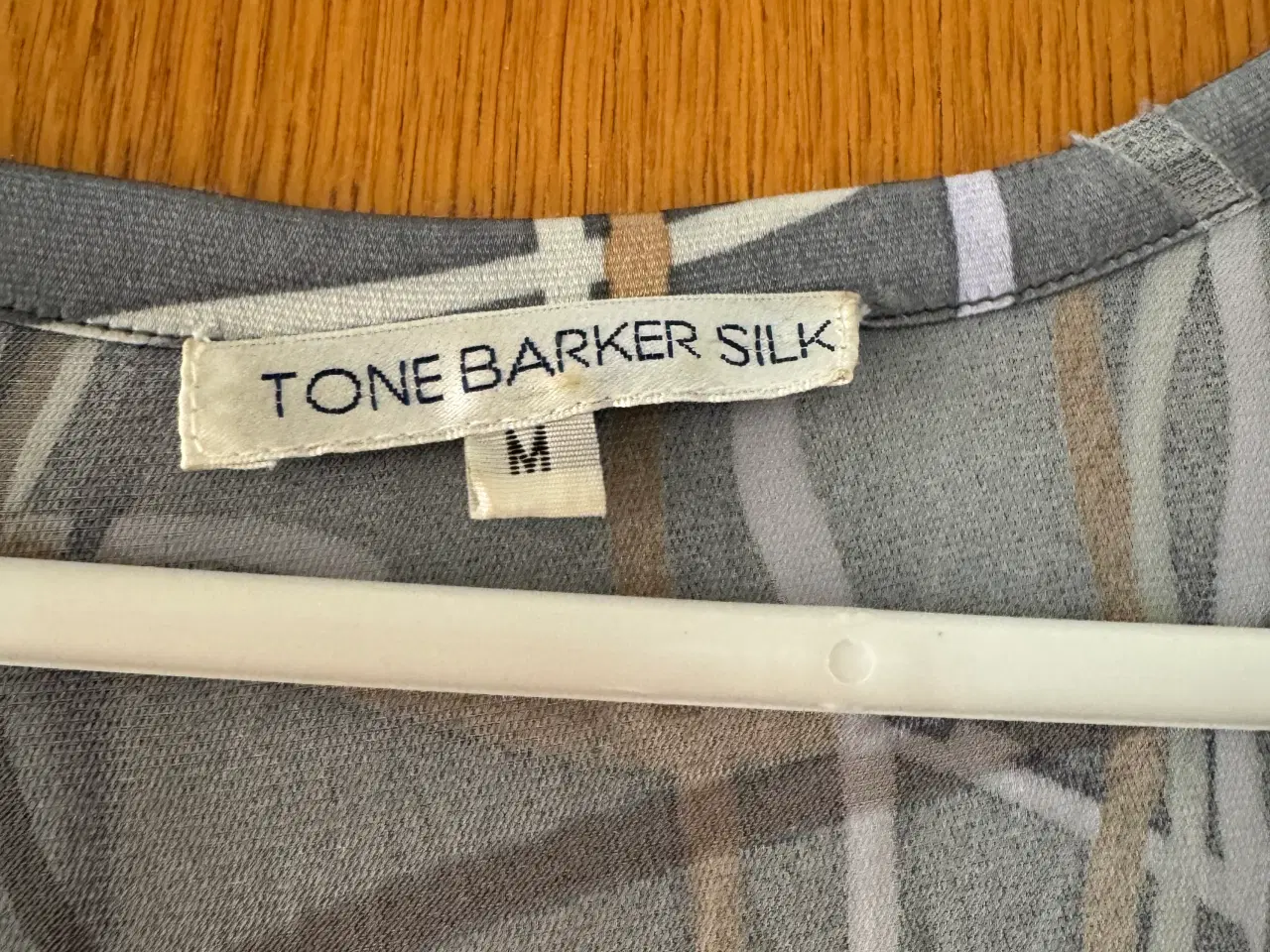 Billede 2 - Tone Baker silkekjole