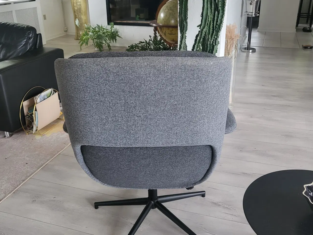 Billede 2 - Äleby drejelænestol med skammel fra Ikea (nypris k