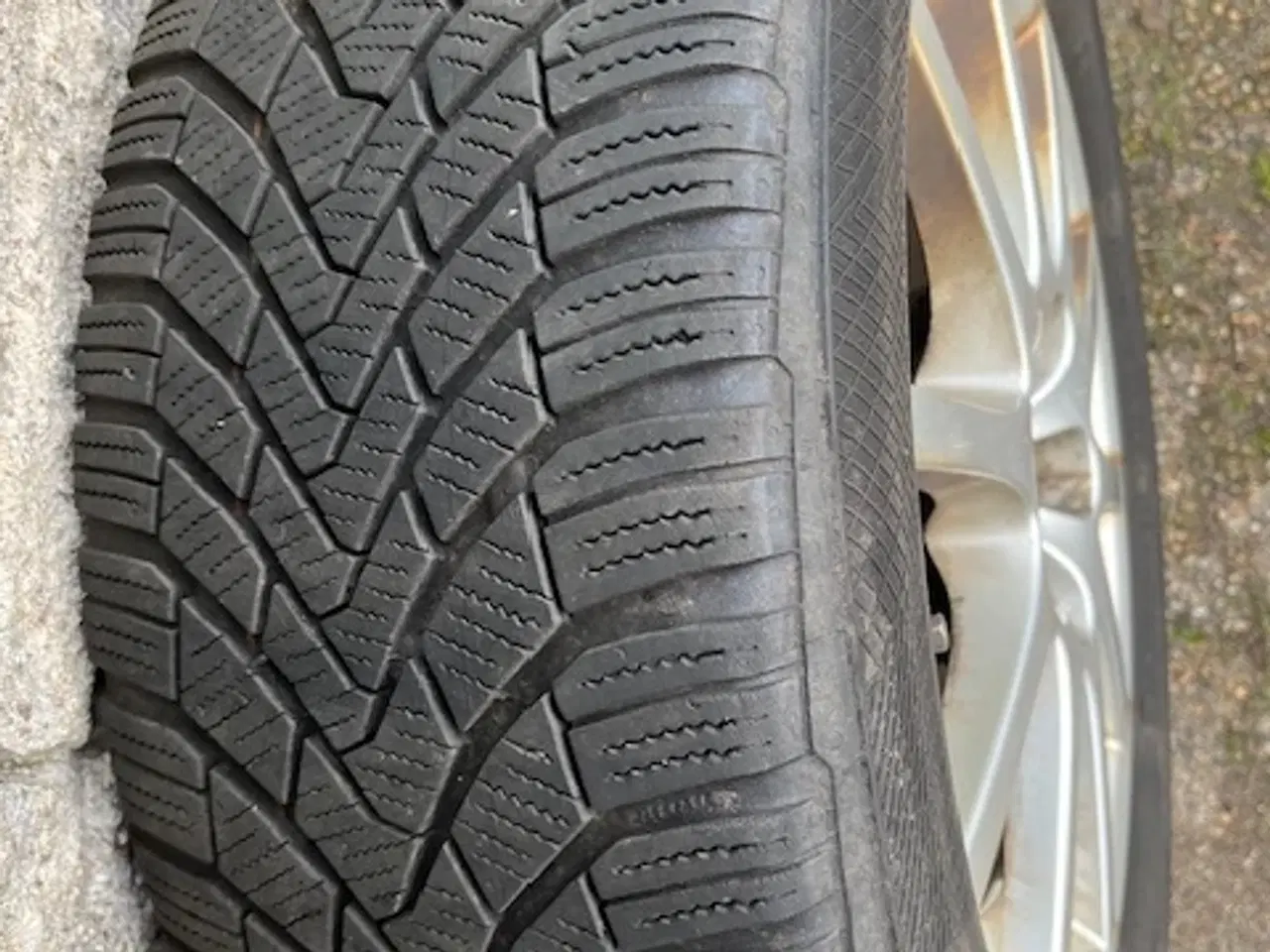 Billede 5 - Vinterdæk med originale Saab fælge "16"