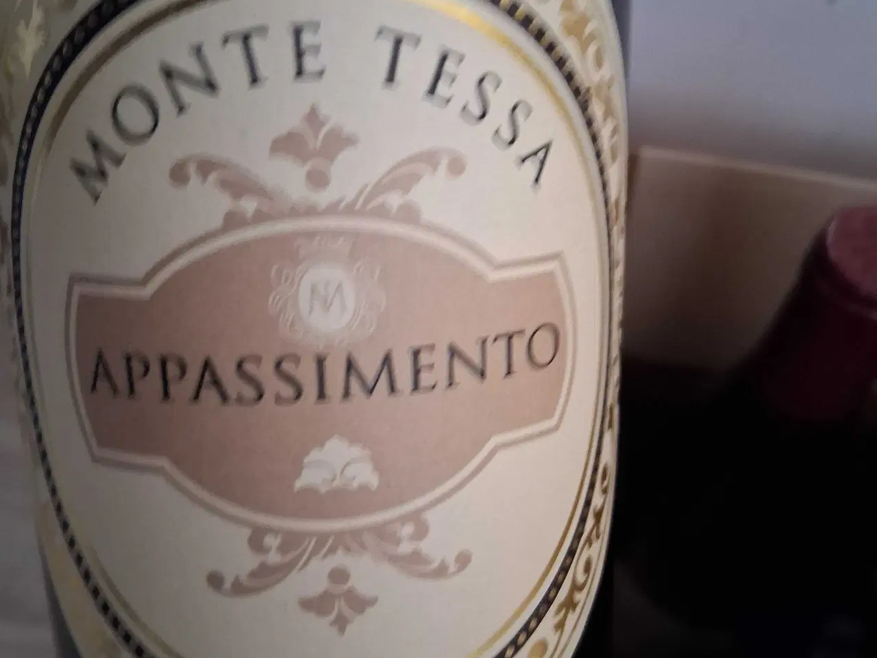 Billede 5 - Oprydning i rødvins skabet