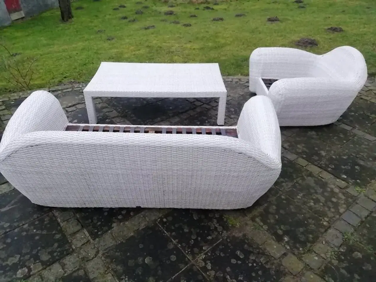 Billede 2 - Havemøbler - sofa, bord og stol