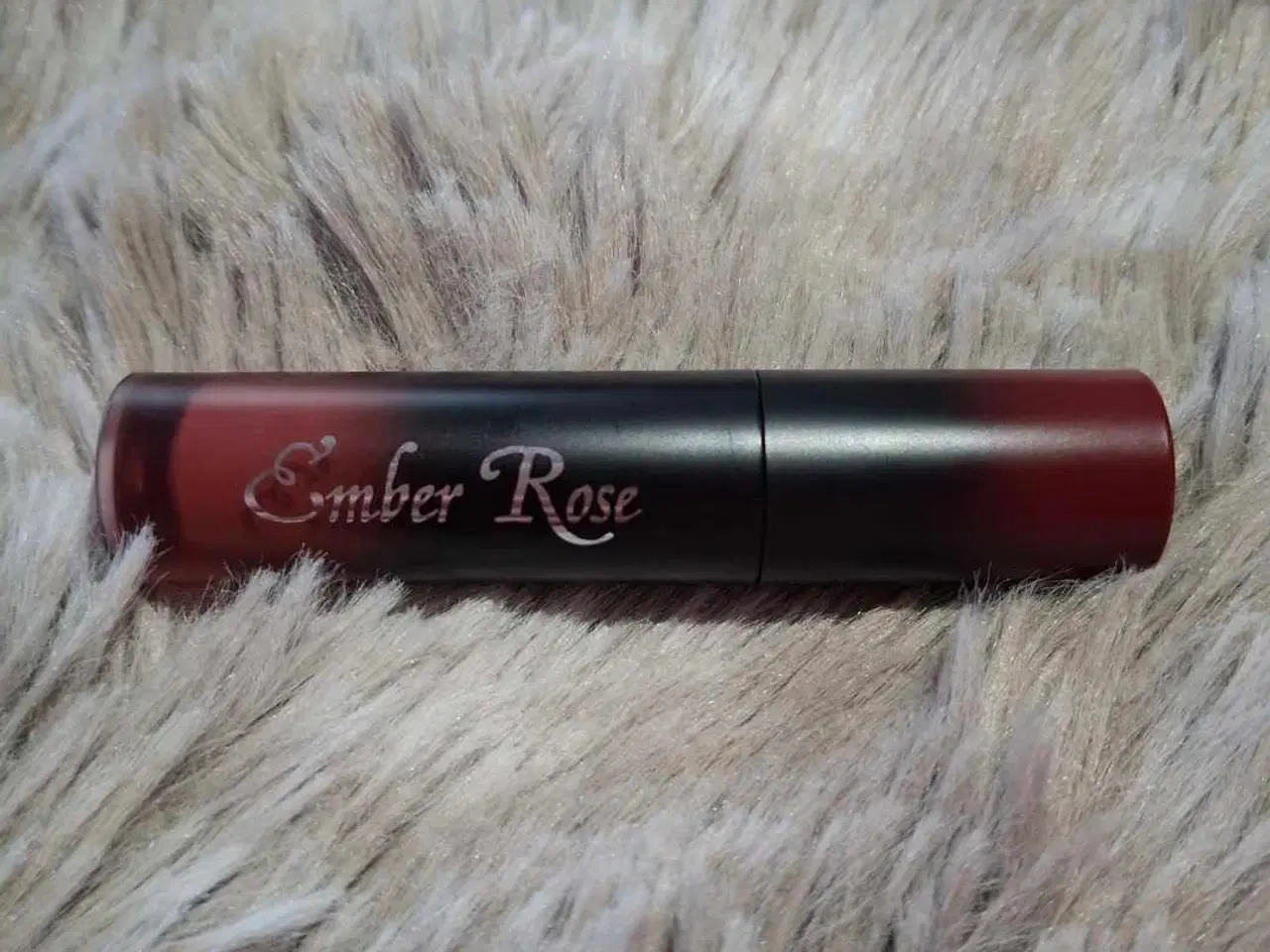 Billede 2 - Ember Rose - Immortal Love Lipgloss - Amor